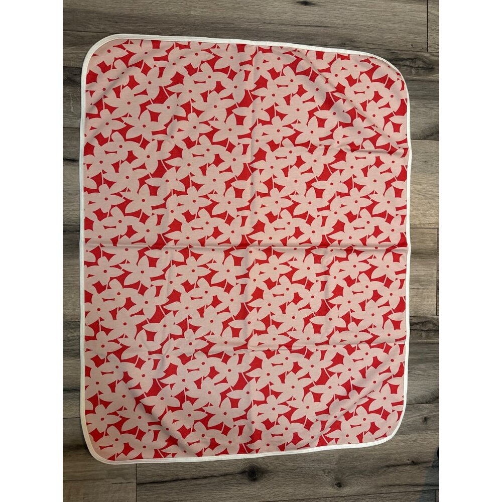 Winter Water Factory Organic Cotton Baby Blanket With Red Floral Pattern
